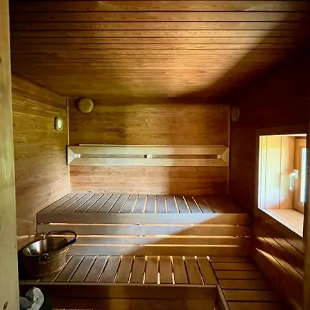 Chalet Restu Forest Saunahouse