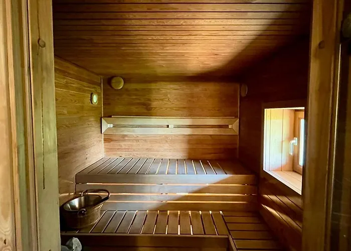 Dağ evi Restu Forest Saunahouse